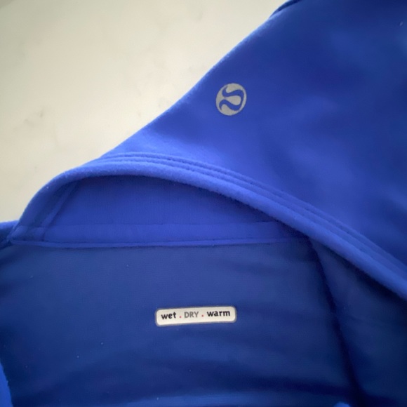 🔥Lululemon Tank Top Size 4🔥 - Picture 3 of 5